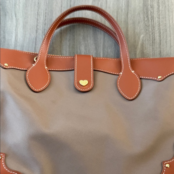 Stoney Clover Lane Pouchette 03 - Picture 4 of 11